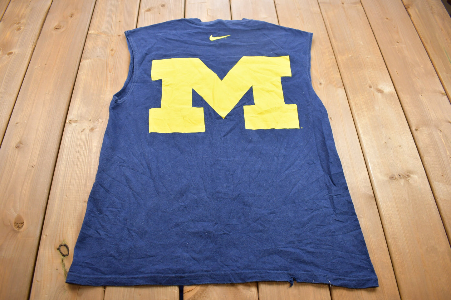 Vintage 1990s Nike Michigan University Wolverines Collegiate Tank Top Shirt / Made in US / NCAA Tee / Americana / Sportswear / Vintage Nike