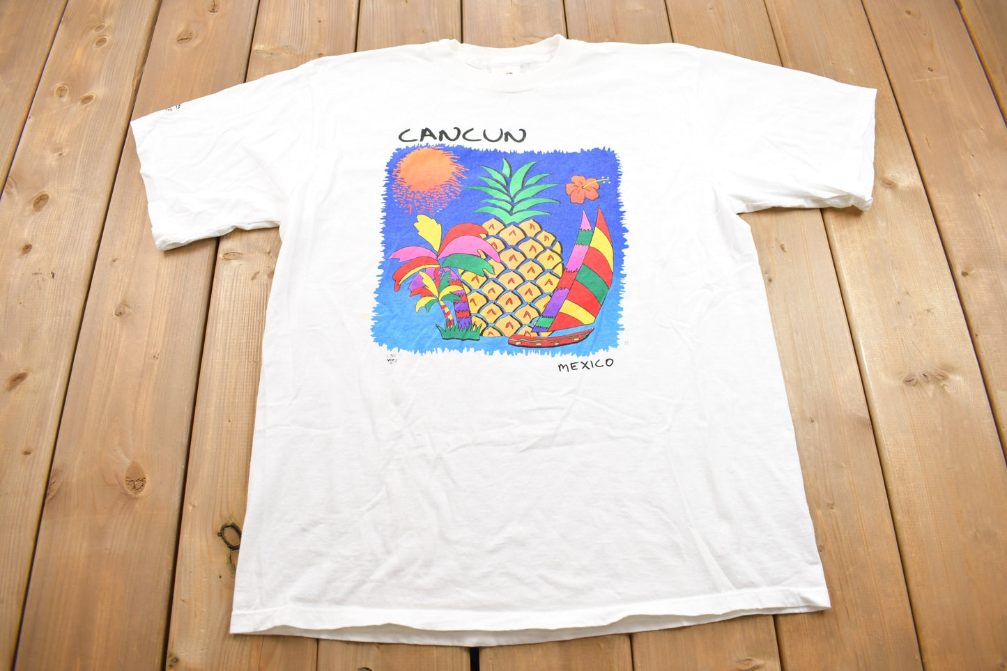 Vintage 1990s Cancun Mexico Souvenir T Shirt / Streetwear / Rare Vintage / Vacation Tee / Travel T Shirt / Stains