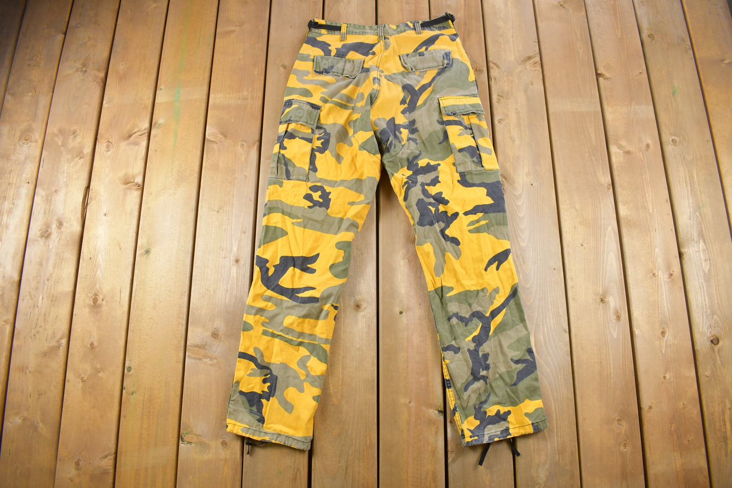 Vintage 2001 US Army Yellow Camouflage Cargo Pants Size 28 x 30 / Streetwear / Army Pants / Military Pants / Vintage Cargos / Made In USA