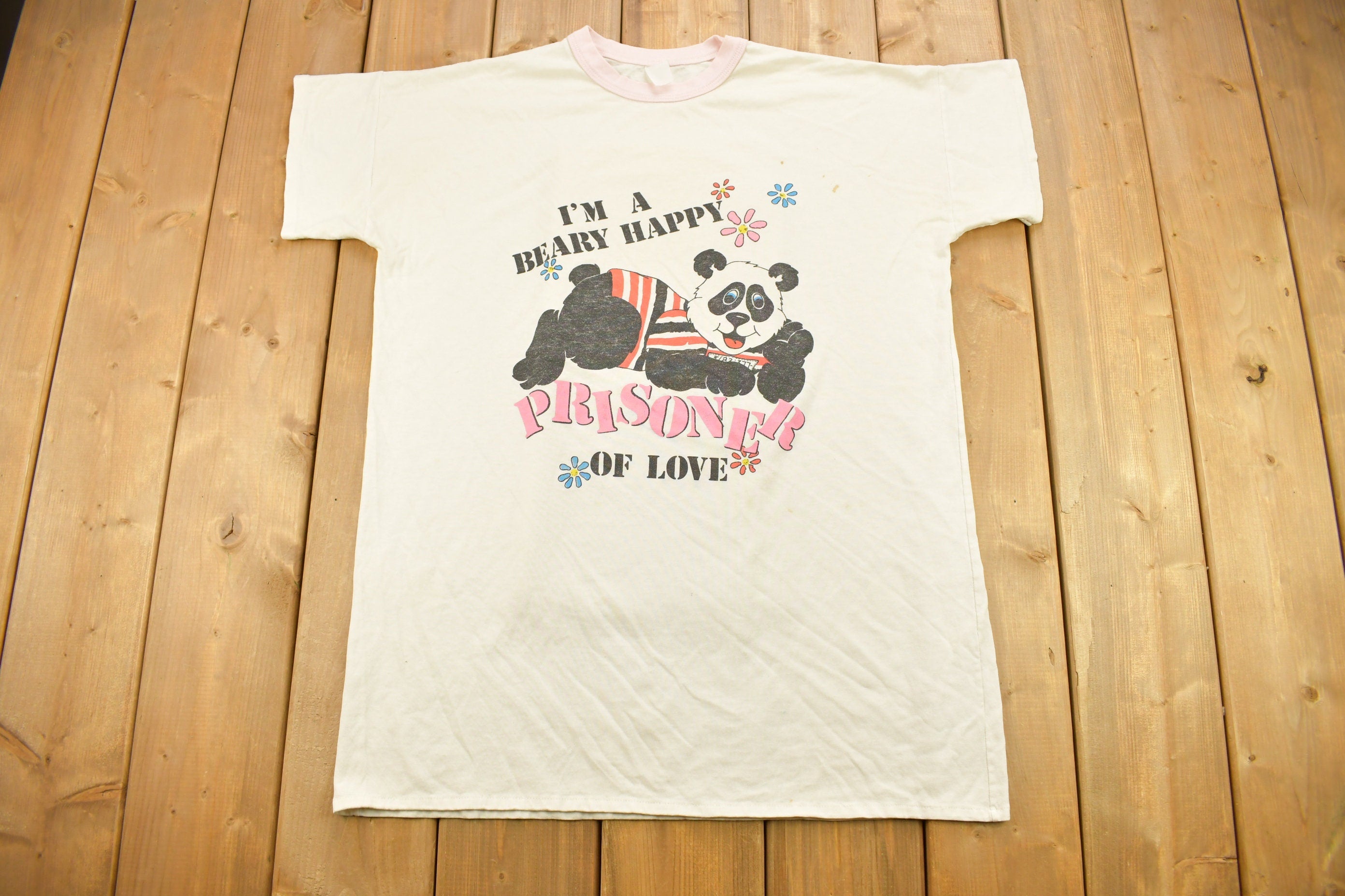 Vintage 1990s "I'm A Very Beary Happy Prisoner Of Love" Graphic T Shirt