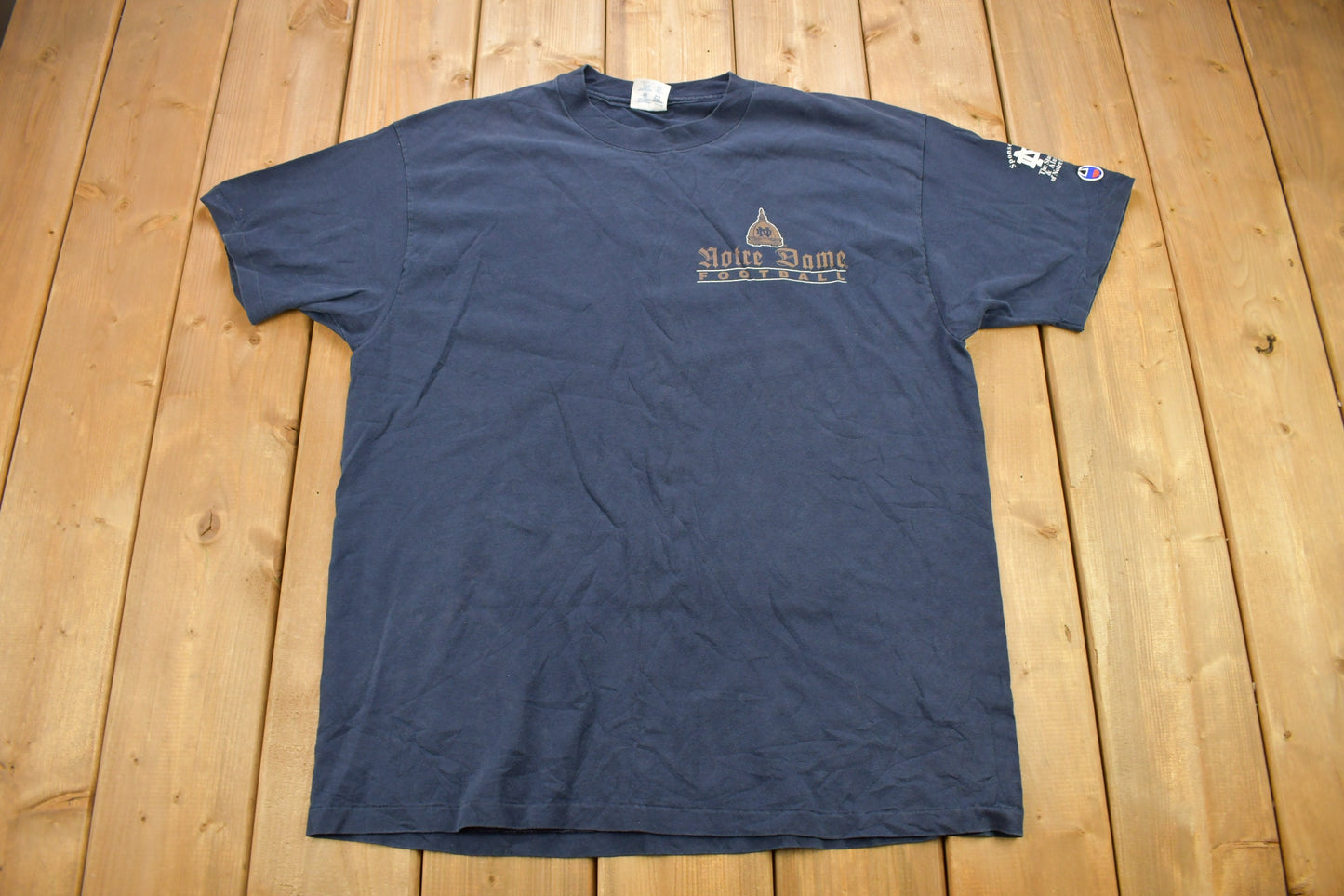 Vintage 1990s University Of Notre Dame The Thunder Shakedown Collegiate Champion T-Shirt