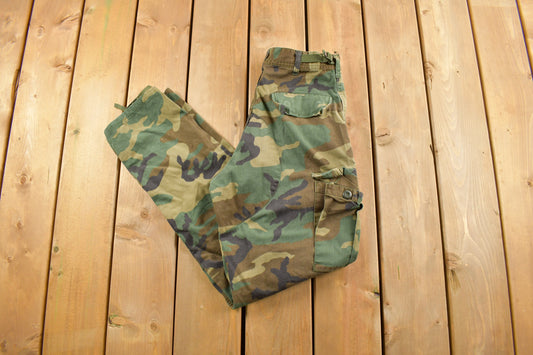 Vintage 1990s US Army Woodland Camouflage Cargo Pants Size 30 x 30 / Army Pants / Military Pant's / Vintage Cargos