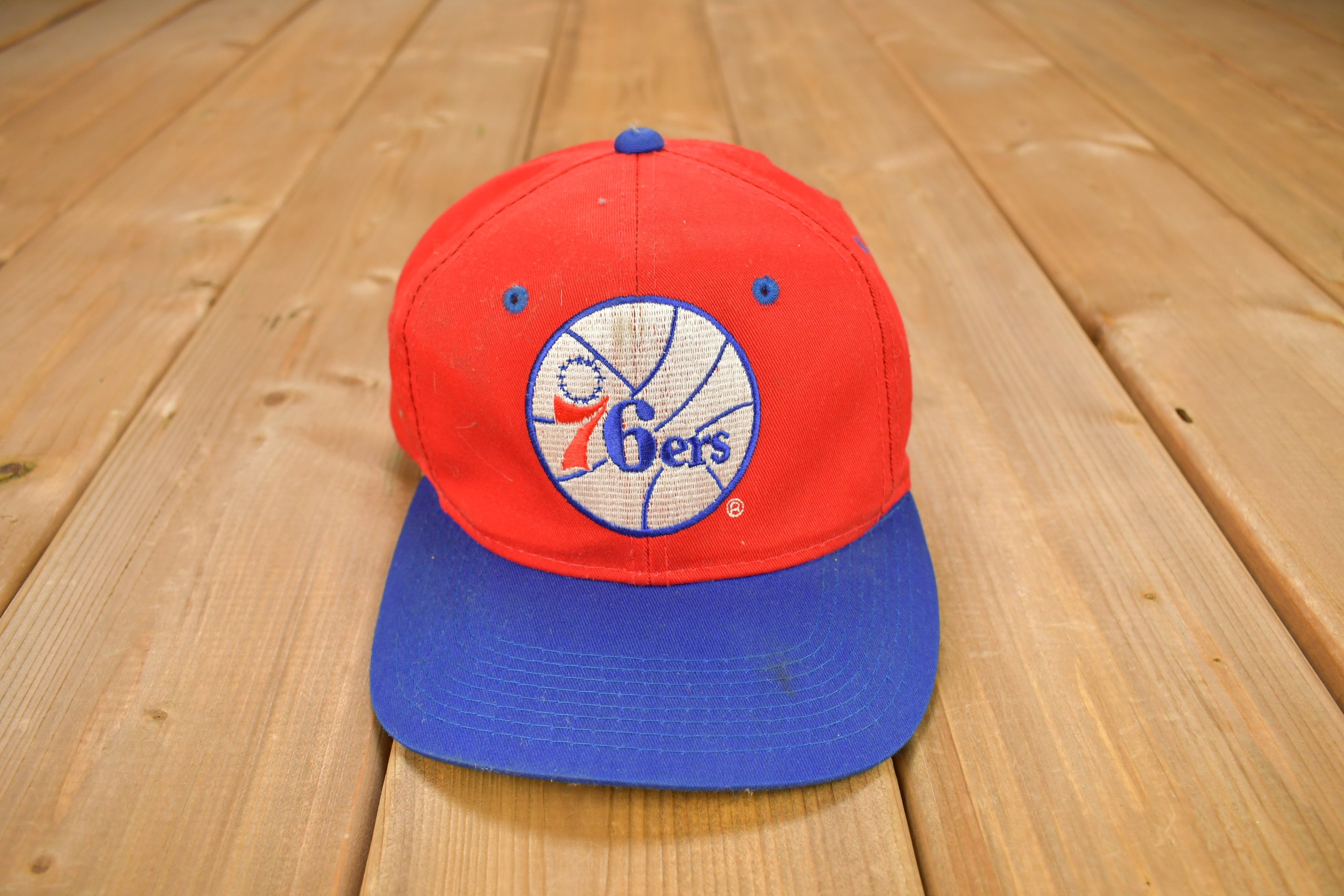 Vintage 1990s Philadelphia 76ers NBA Snap Back Hat