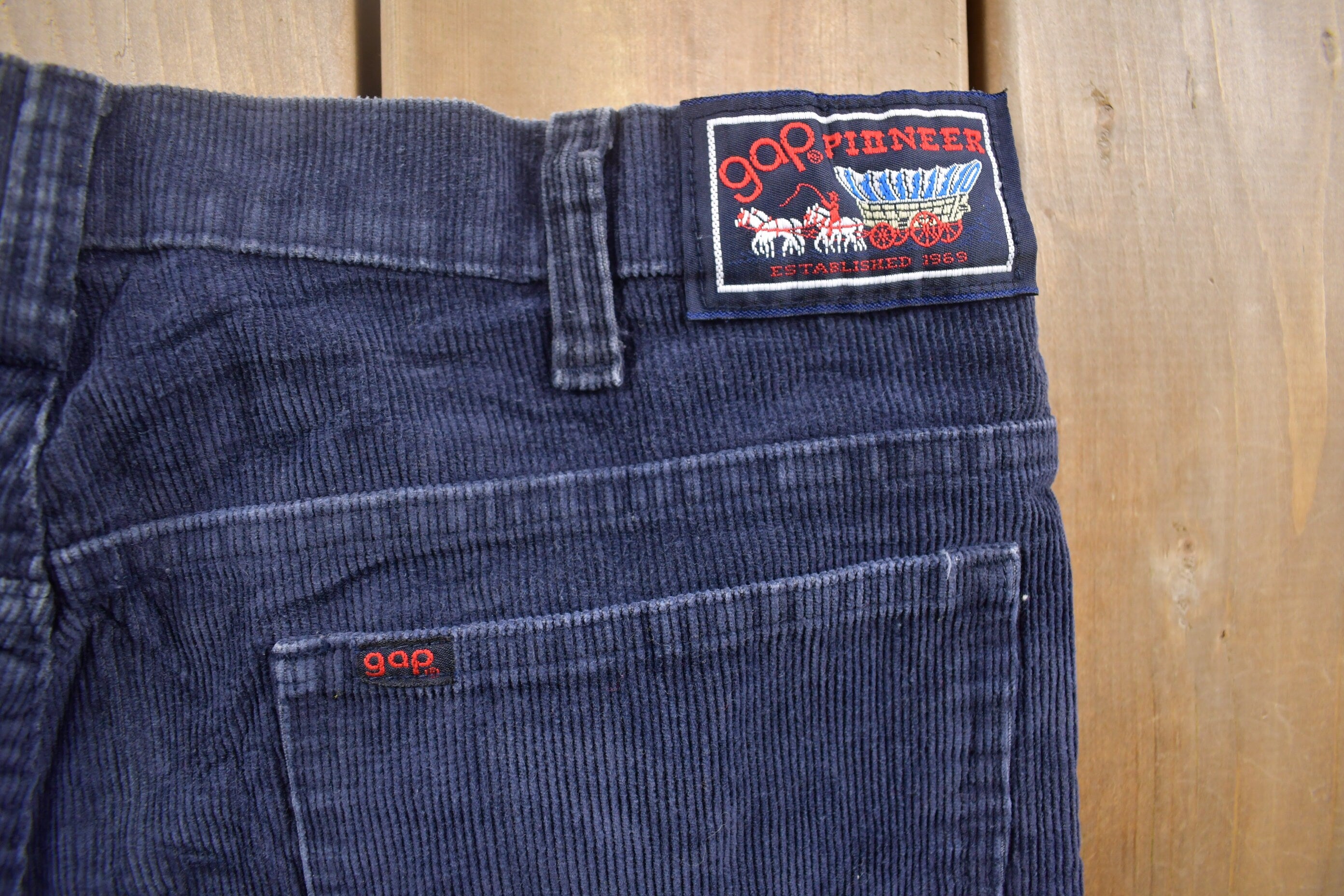 Vintage 1970s Gap Pioneer Navy Blue Corduroy Trousers Size 32 x 32