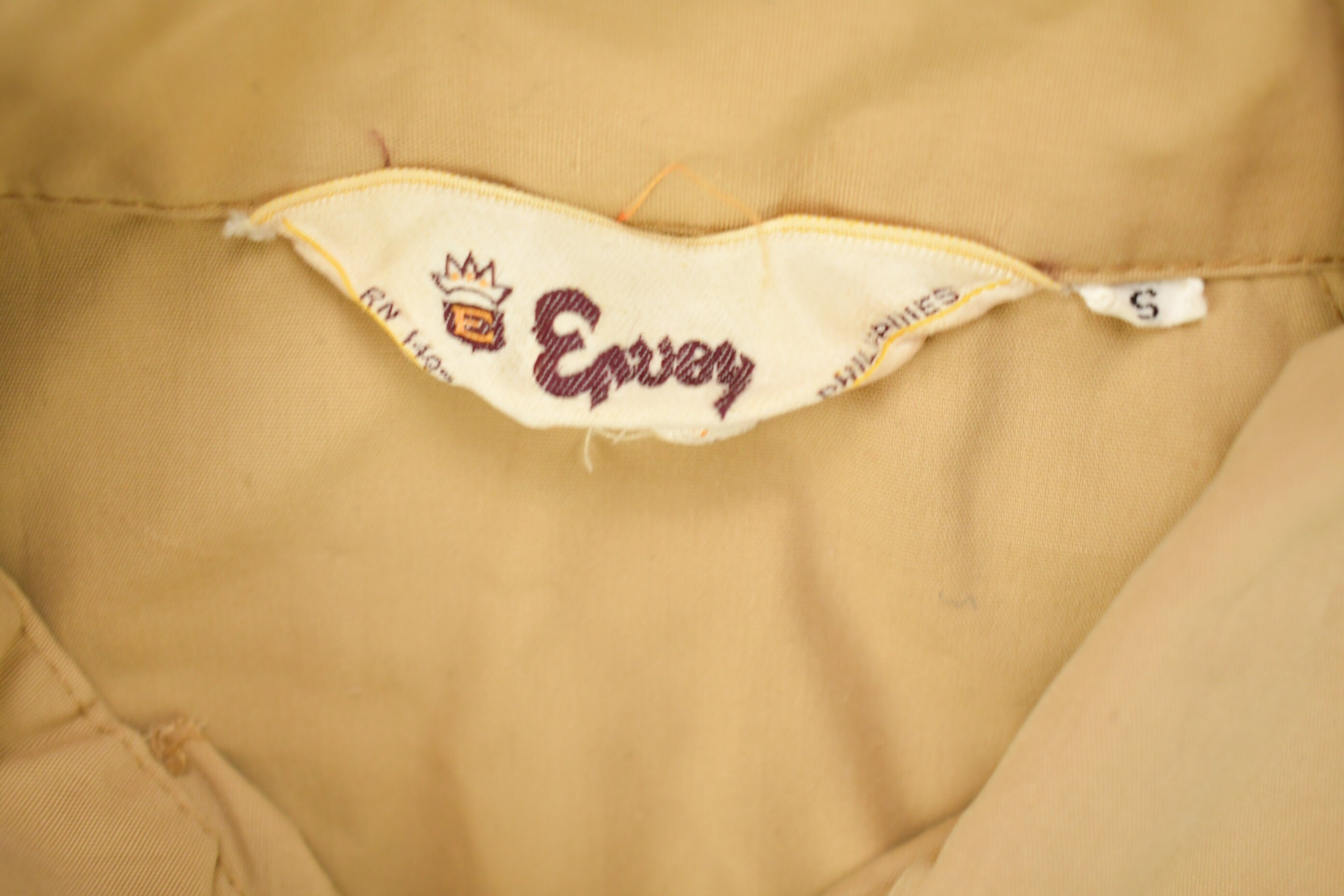 Vintage 1970s Envoy Blank Beige Windbreaker Jacket