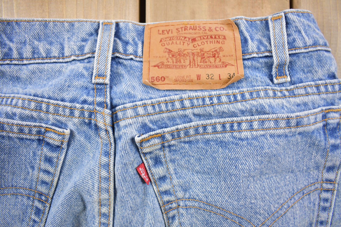 Vintage 1990s Levi's 550 Red Tab Denim Jeans Size 28 x 33 / 90s Denim / Streetwear Fashion / Vintage Denim / Jeans / Vintage Levi's