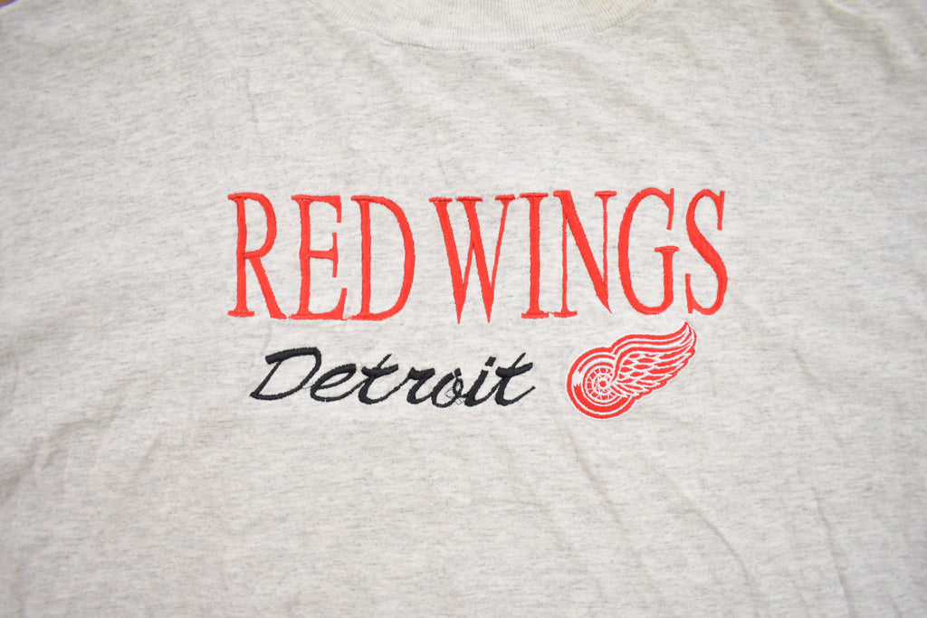 Vintage 1990s NHL Detroit Red Wings Embroidered T-Shirt