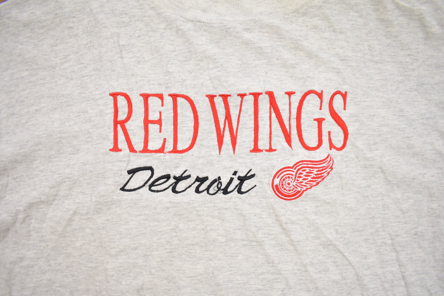 Vintage 1990s NHL Detroit Red Wings Embroidered T-Shirt / Made In USA / Single Stitch / NHL Hockey / 90s Streetwear / Sportswear