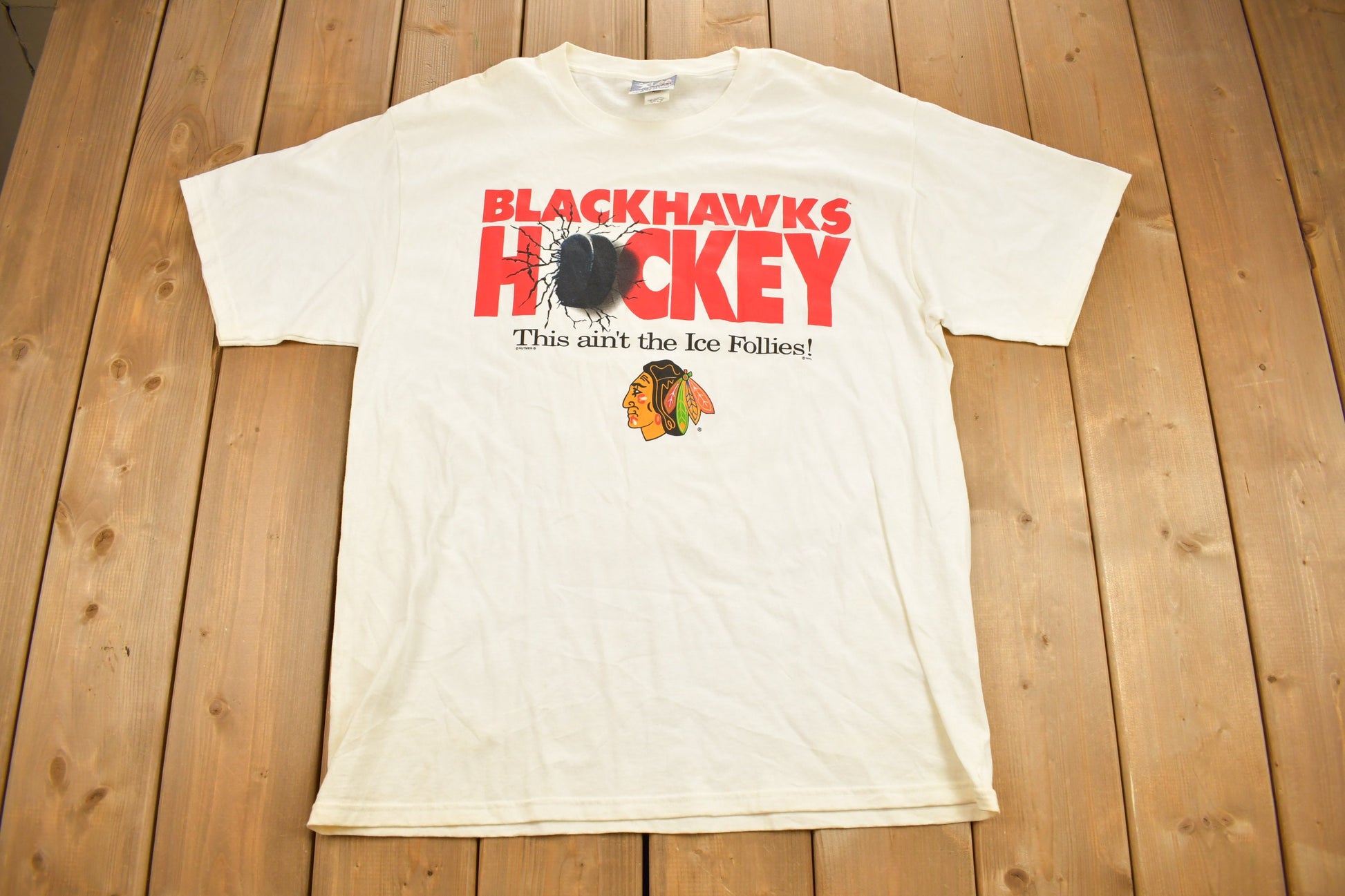 Vintage 1990s Chicago Blackhawks NHL Graphic T-Shirt