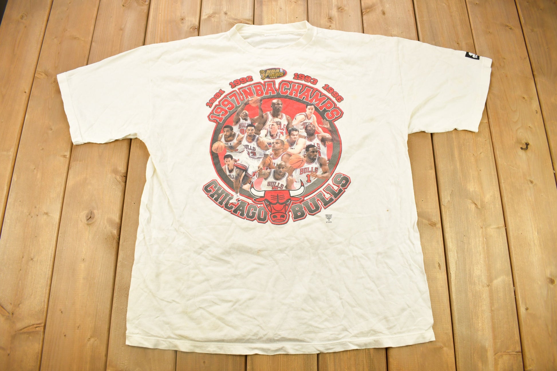 Vintage 1997 Chicago Bulls NBA Champions Starter T-Shirt