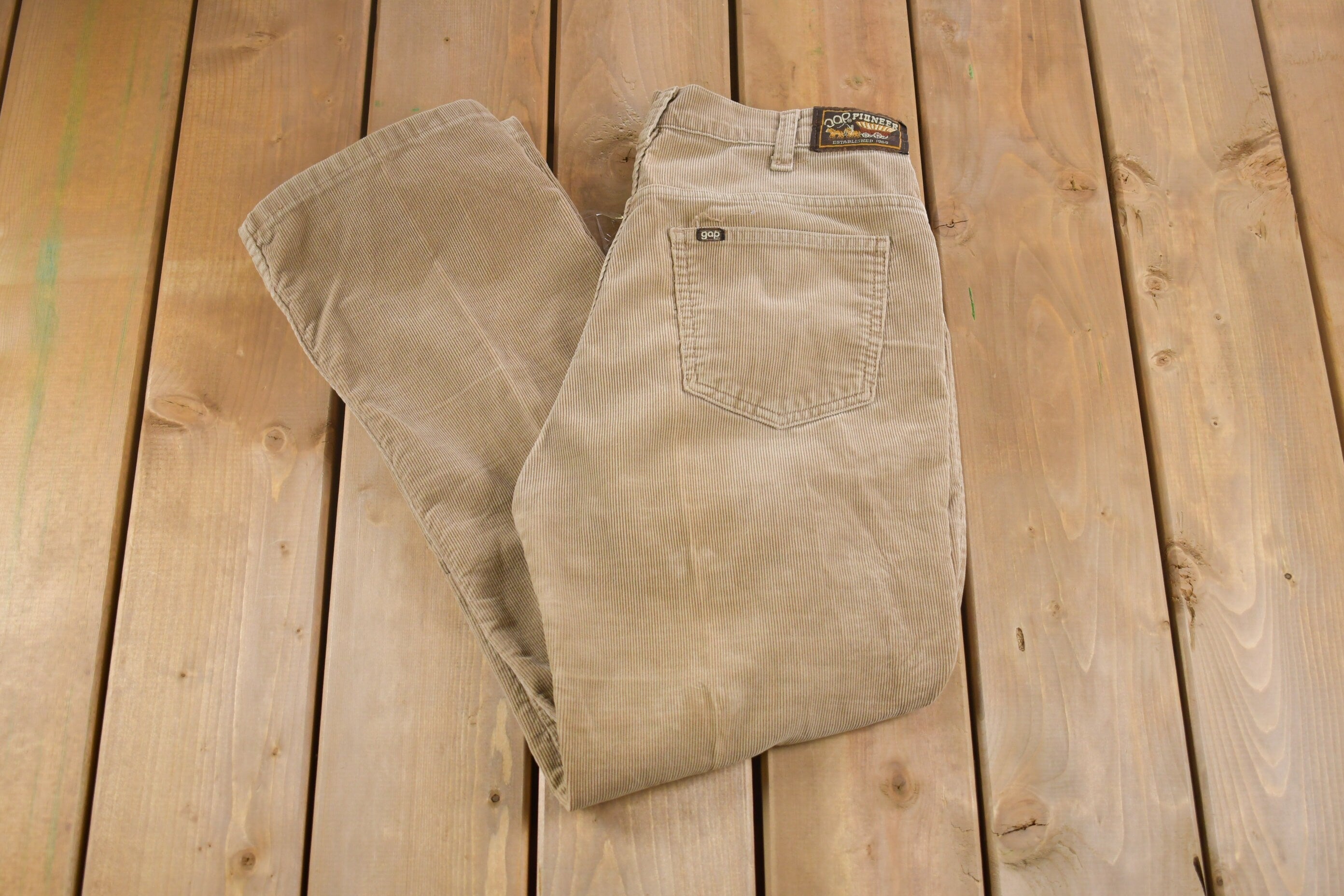 Vintage 1970s Gap Pioneer Beige Corduroy Trousers Size 32 x 32