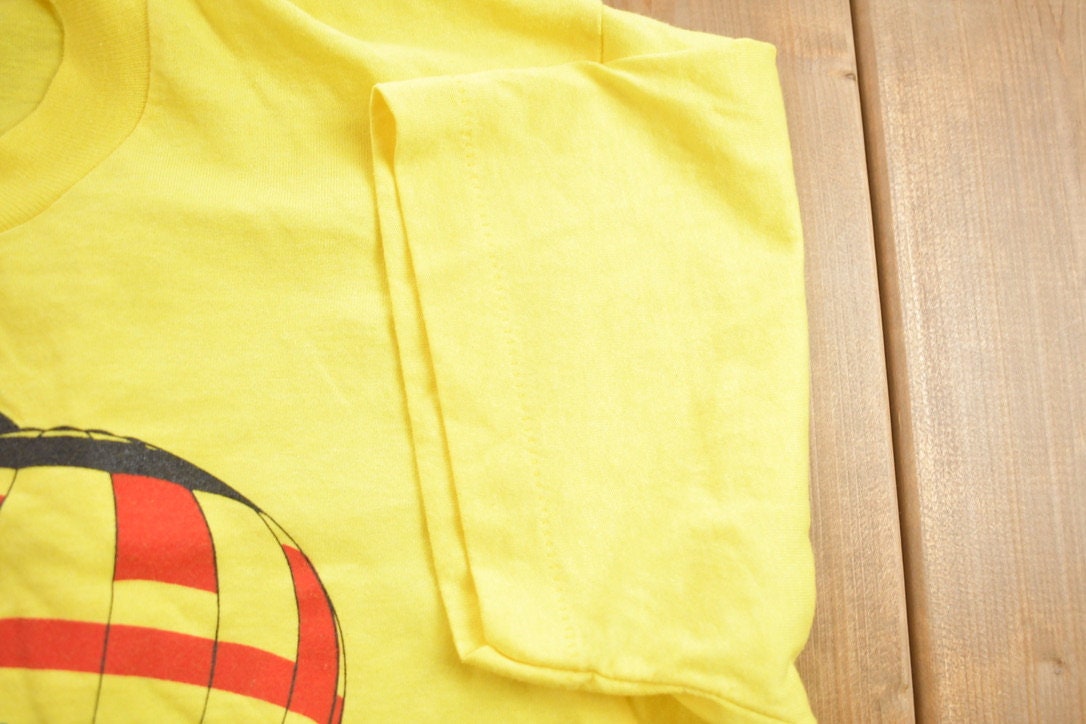 Vintage 1980s The You Land Owners Korsky's Hot Air Bus Graphic T-Shirt