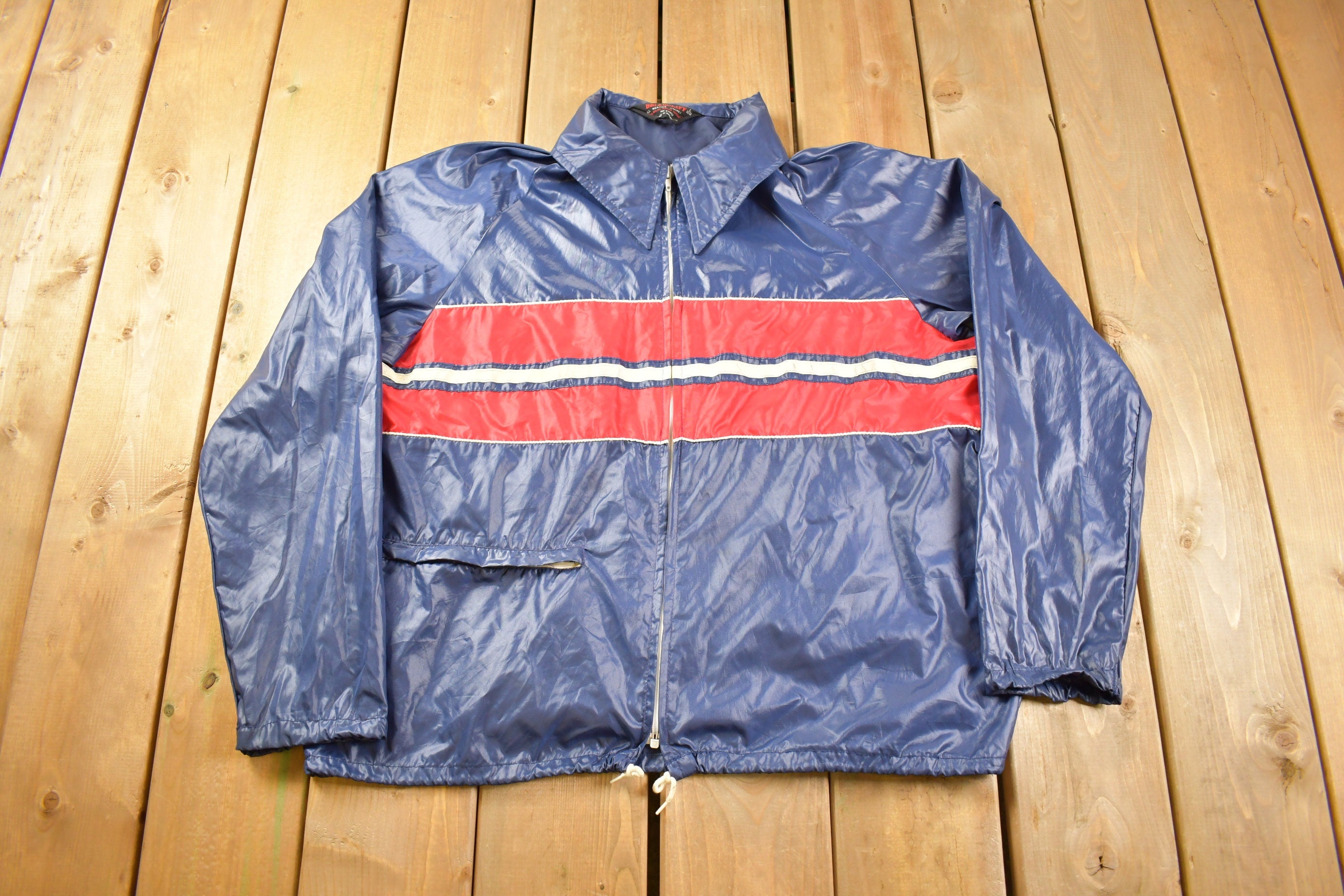 Vintage 1970s Briar Cliff Light Weight Windbreaker Jacket