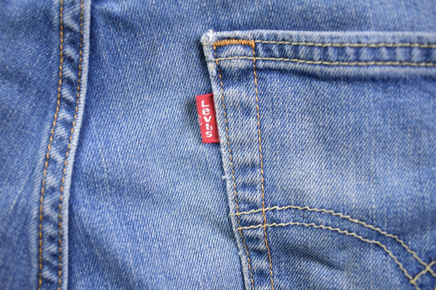 Vintage 1990s Levi 511 Red Tab Jeans Size 30 x 32 / Vintage Denim / Streetwear / Jeans / Essentials / Vintage Levi's / Medium Wash