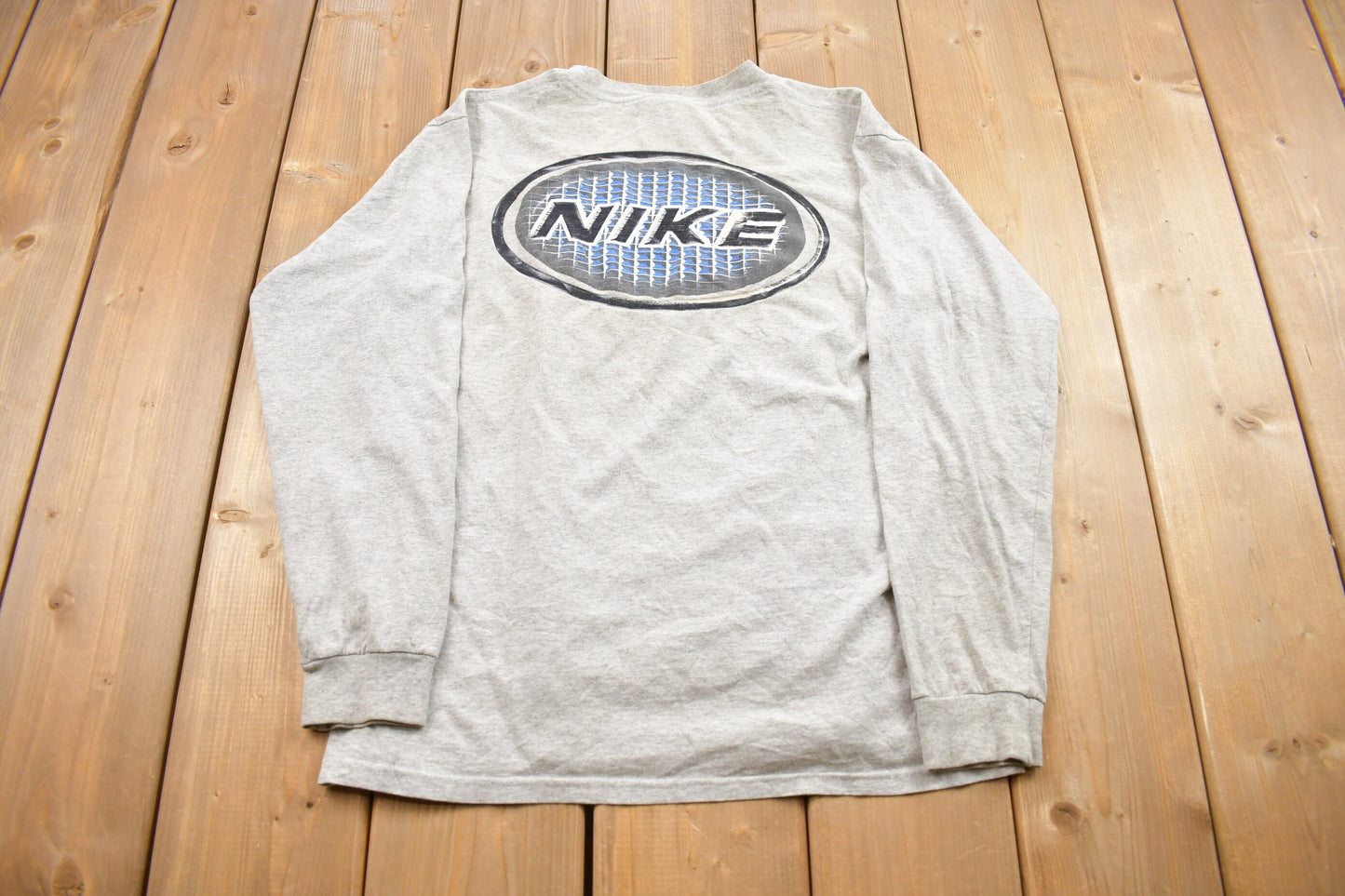 Vintage 1990s Nike Swoosh Graphic T-Shirt / 1990s / Vintage Streetwear / Graphic T Shirt / Single Stitch / Essentials / Swoosh