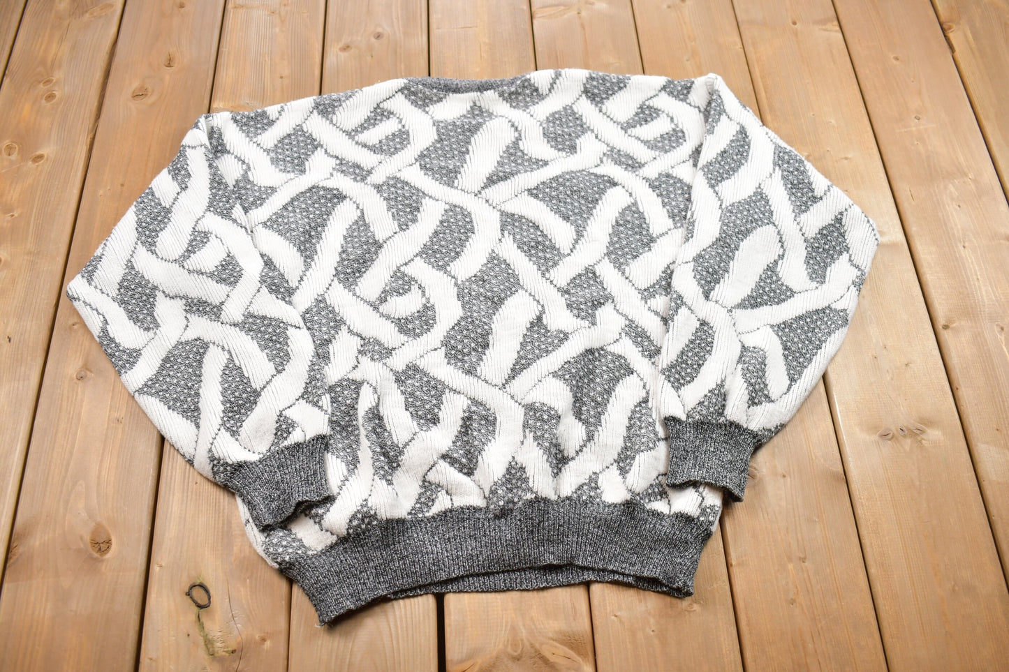 Vintage 1990s Grey Patterned Knit Crewneck Sweater / Vintage 90s Crewneck / All Over Pattern / Sweatshirt / Abstract Pattern