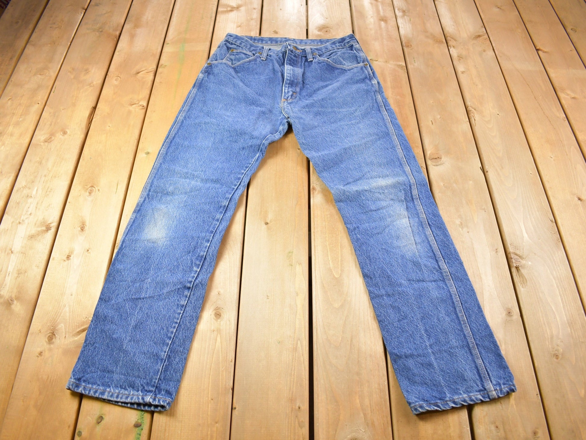Vintage 1980s Wrangler Medium Wash Jeans Size 32 x 30