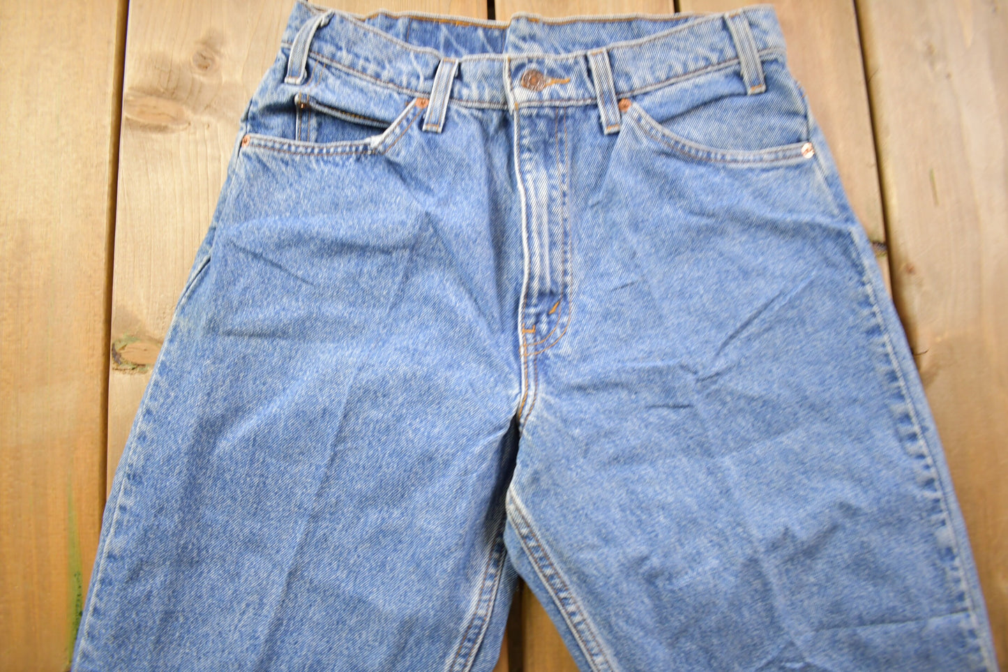 Vintage 1990s Levi's 550 Medium Wash Jeans Size 30 x 30 / Relaxed Fit / Made In USA / Vintage Levi's