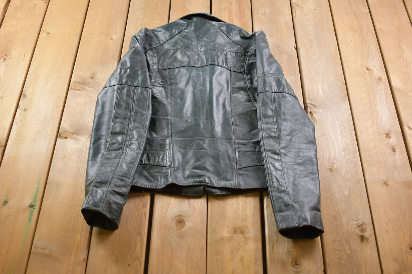 Vintage 1990s  Genuine Leather Dark Green Jacket / Fall Outerwear / Leather Coat / Outerwear / Streetwear Fashion / Size 42