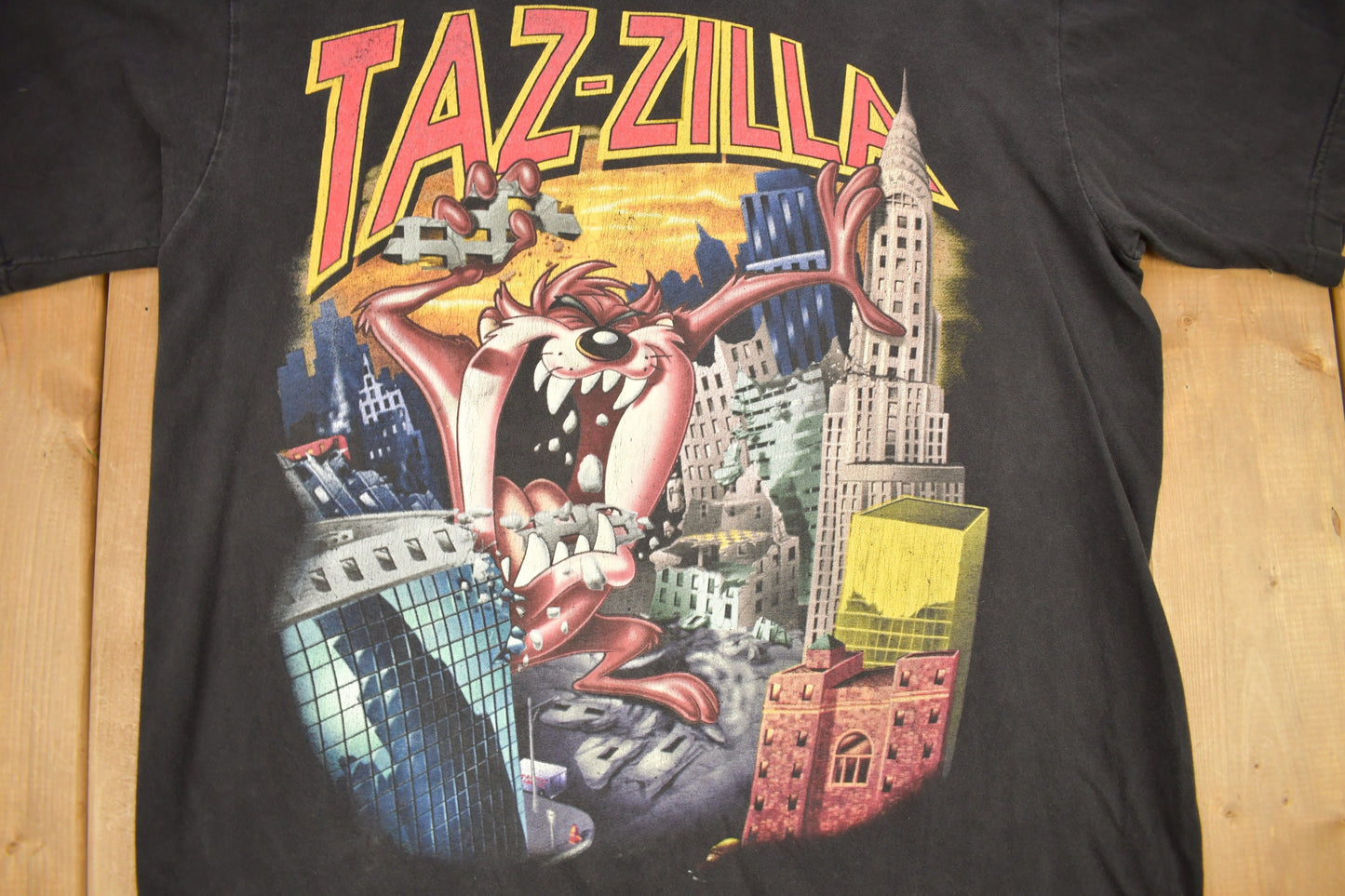 Vintage 1997 Taz-Zilla Graphic Looney Tunes T-Shirt / 90s Graphic Tee / Warner Bros / Made In USA