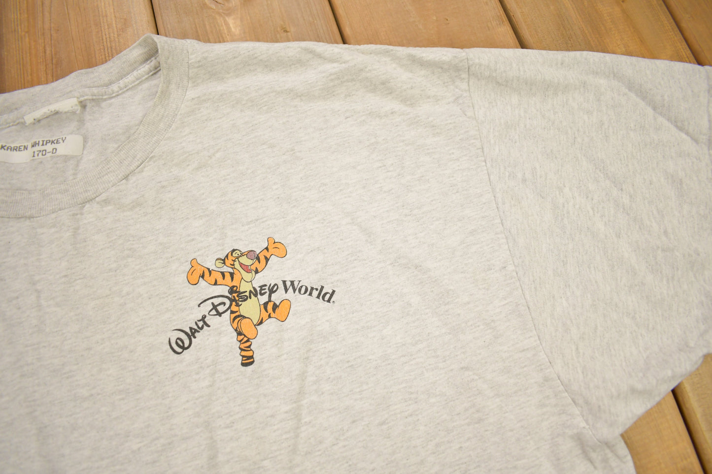 Vintage 1990s Walt Disney World Tigger Cartoon T-Shirt / 90s Graphic Tee / Vintage Disney / Disney World Tee