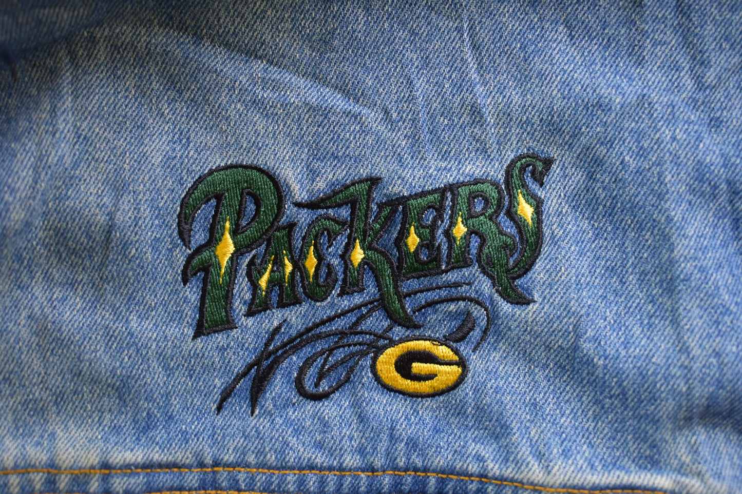 Vintage 1990's Green Bay Packers NFL Pro Elite Embroidered Jean Jacket / Football / Athleisure Sportswear / Streetwear