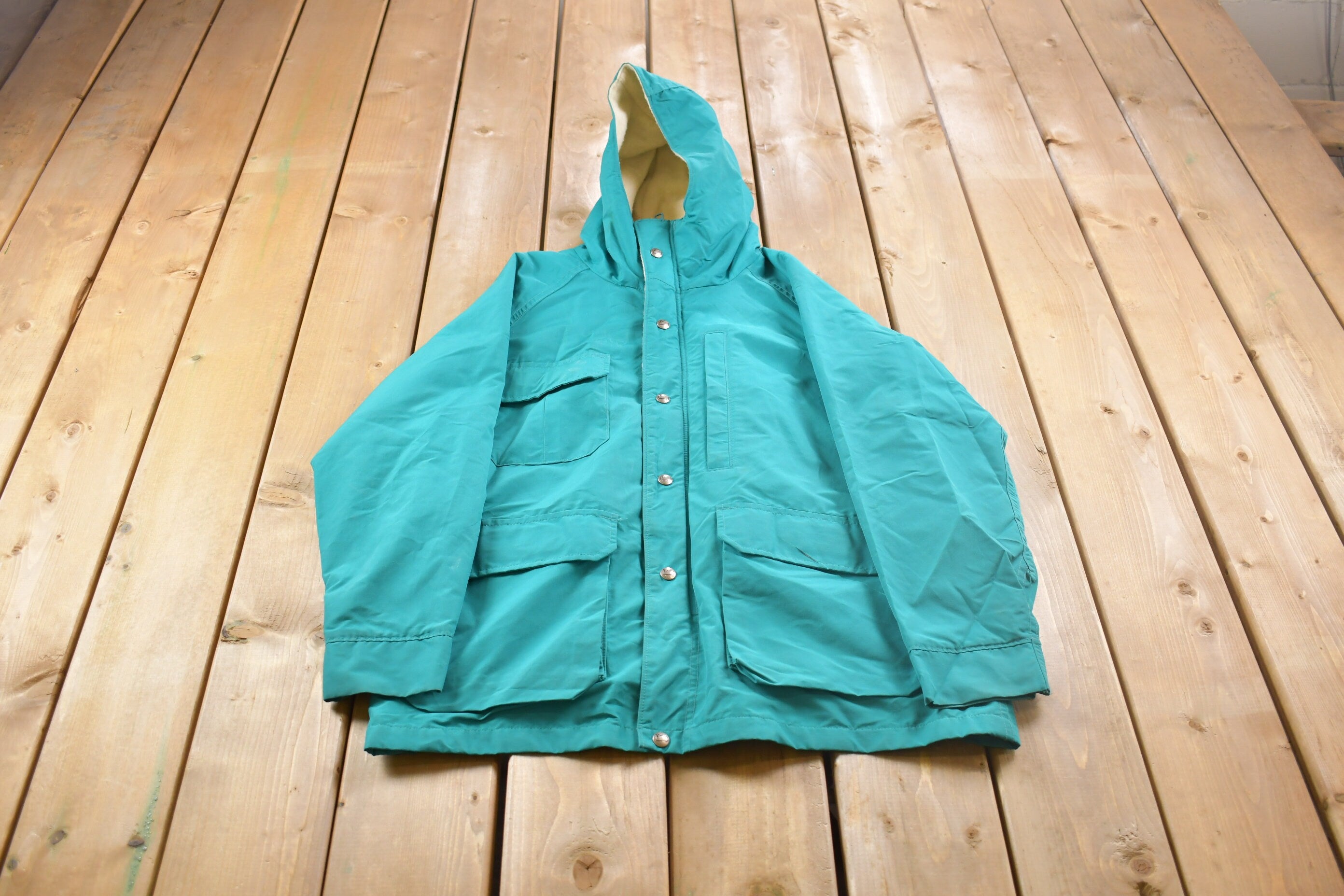 Vintage 1980s Woolrich Womens Blanket Lined Hooded Jacket