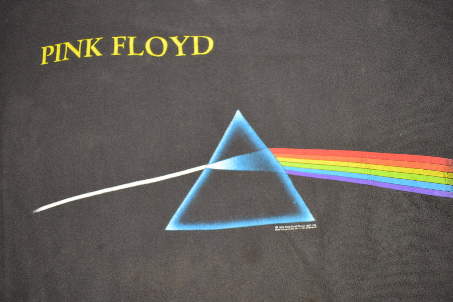 Vintage 1996 Pink Floyd Dark Side Of The Moon Band T-shirt / Band Tee / Vintage Pink Floyd Tee / Single Stitch