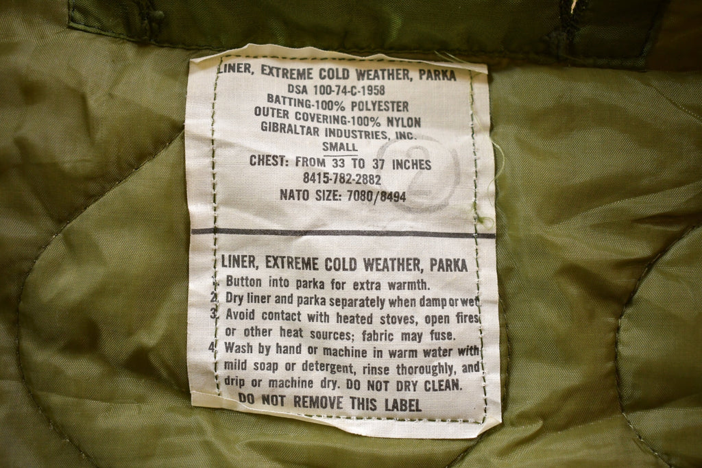 Vintage 1974 U.S. M65 Military Jacket Liner