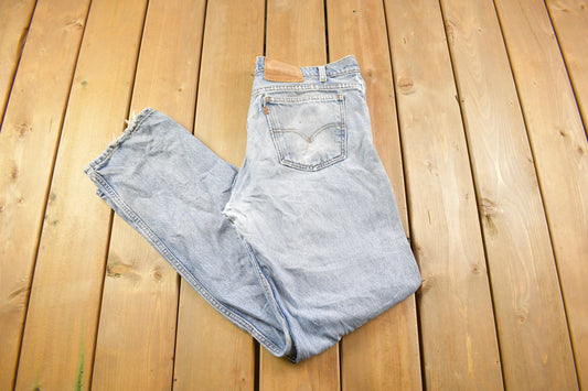 Vintage 1990s Levi's 505 Light Wash Jeans Size 36 x 32 / Distressed Denim / Straight Leg Jeans / Vintage Levi's