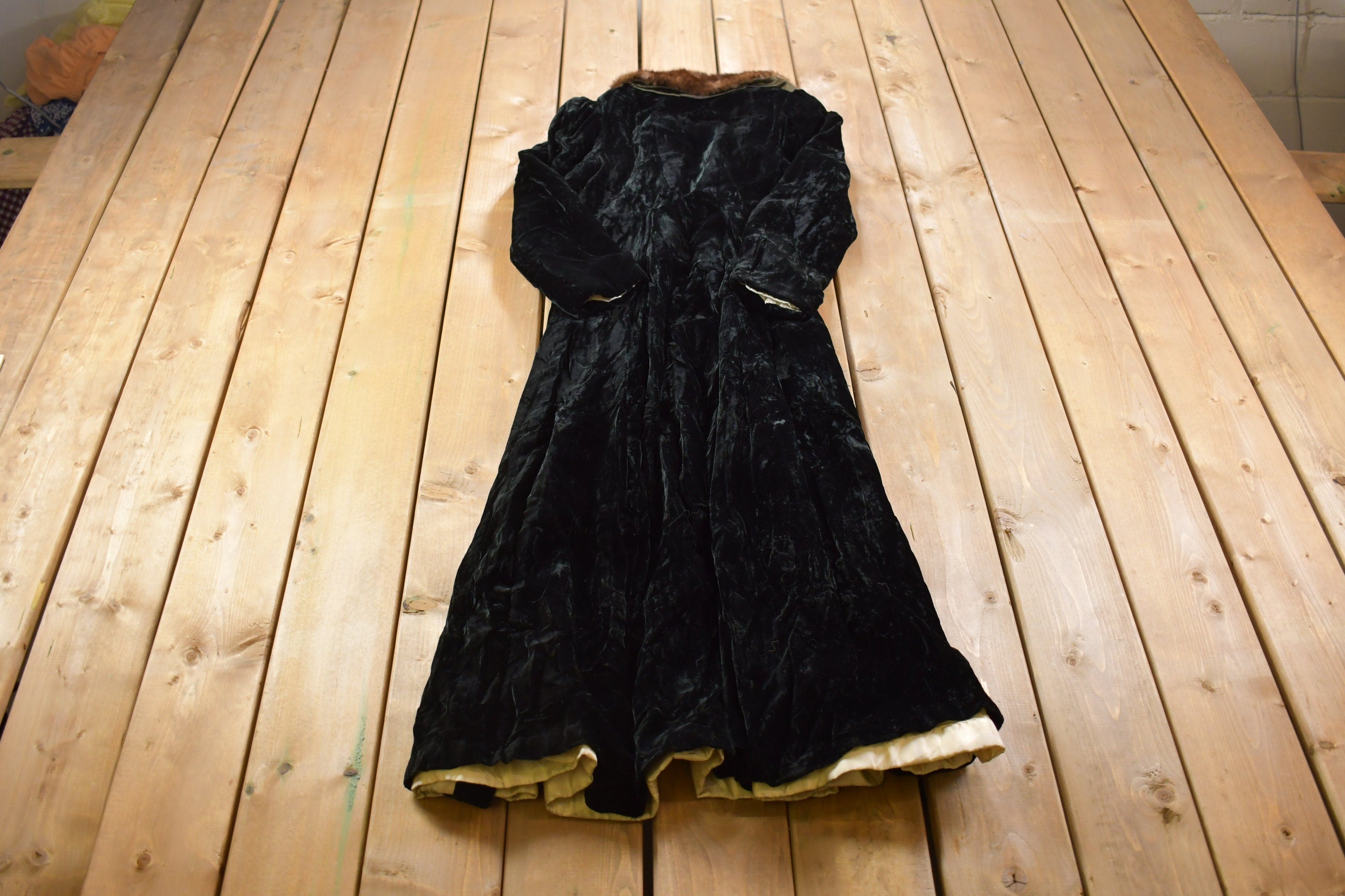 Vintage 1950s Satin Long Coat With Fur Collar