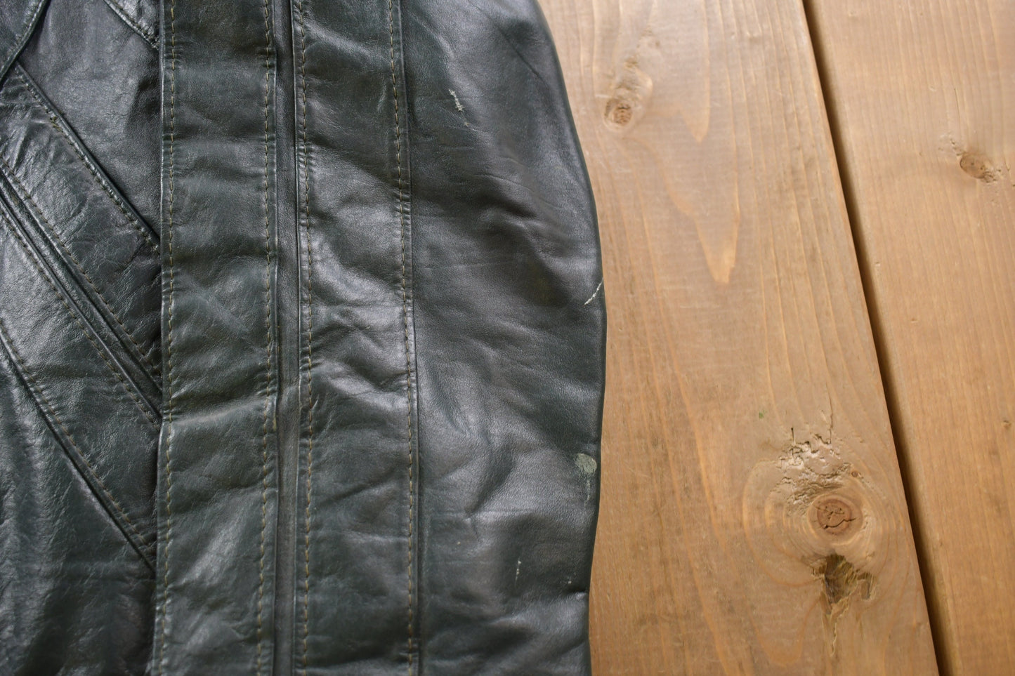 Vintage 1990s  Genuine Leather Dark Green Jacket / Fall Outerwear / Leather Coat / Outerwear / Streetwear Fashion / Size 42