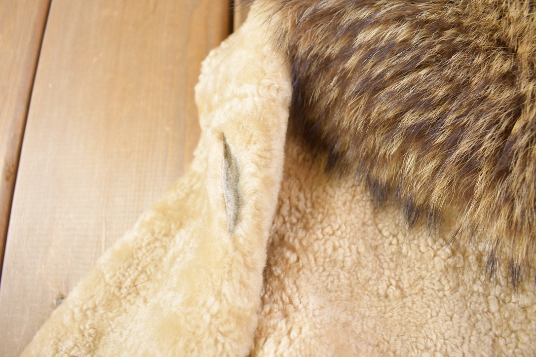 Vintage 1970's Wool Coyote  Fur Collared Coat