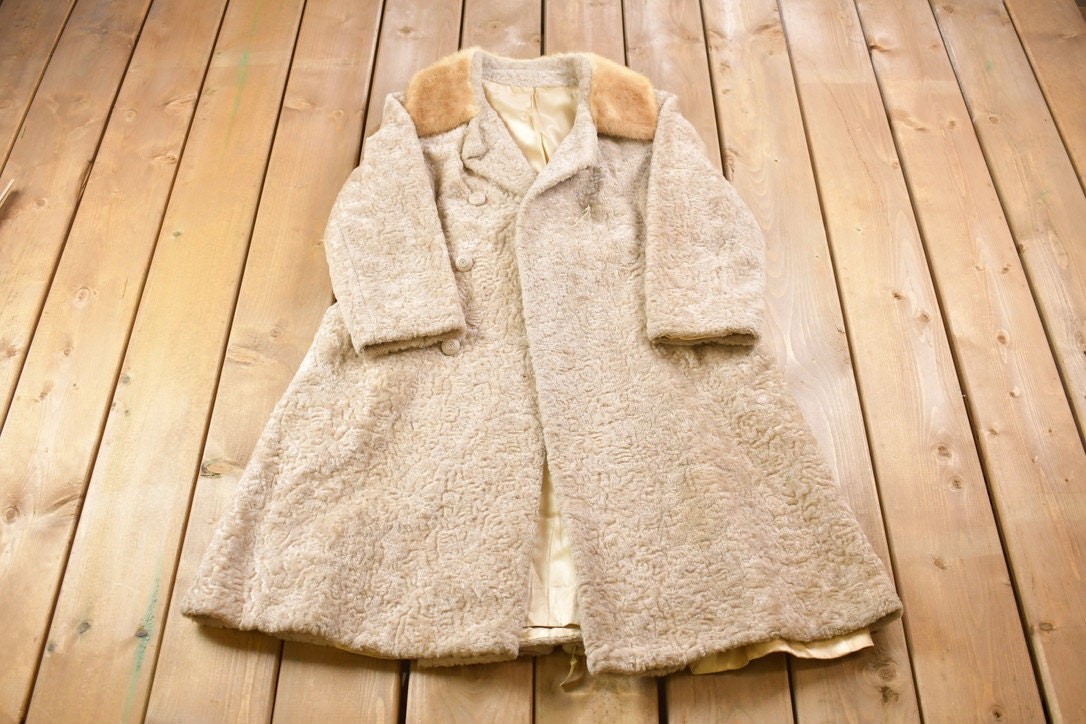 Vintage 1970's Wool Coyote  Fur Collared Coat Button Up Jacket