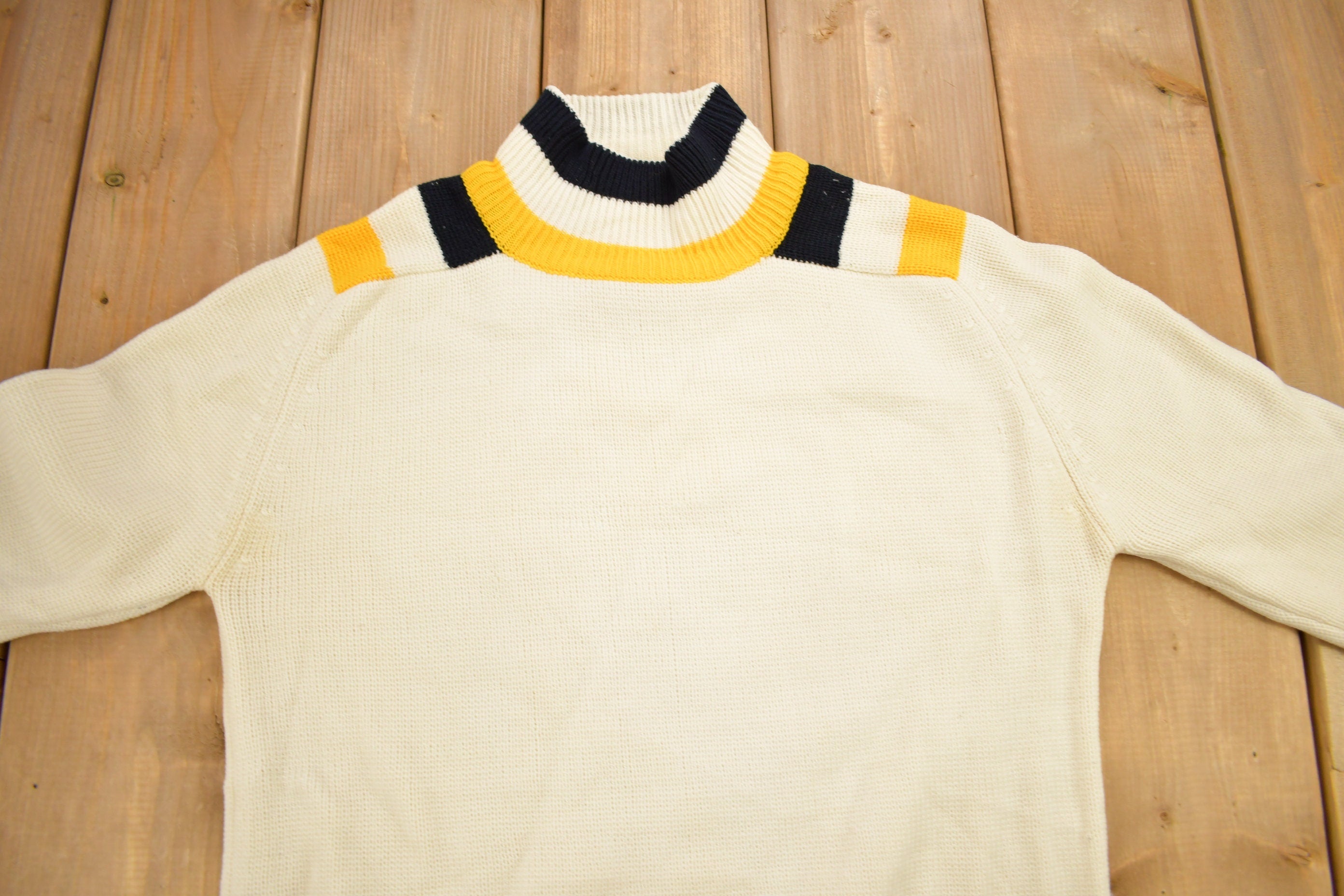 Vintage 1970s Acrylic Knitted Mockneck Sweater