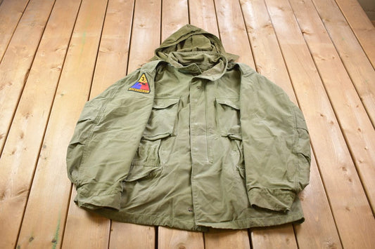 Vintage 1993 US Army Hooded Cold Weather Field Jacket / Full Zip Jacket / US Army Green / Vintage Army / Spearhead Patchwork