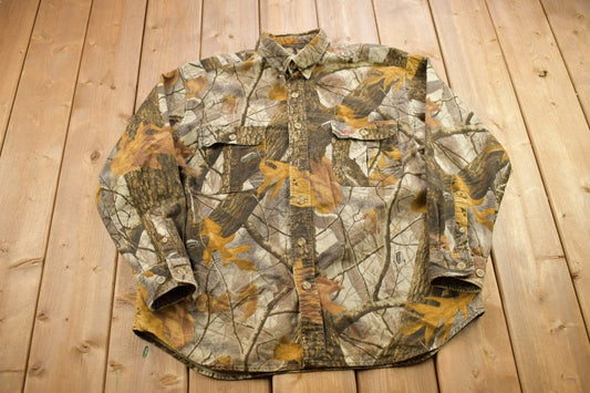 Vintage 1990s 10X Real Tree Hardwoods Hunting Camo Button Up / Vintage Button Up / Outdoorsman / Wilderness Sweatshirt / Made In Russia