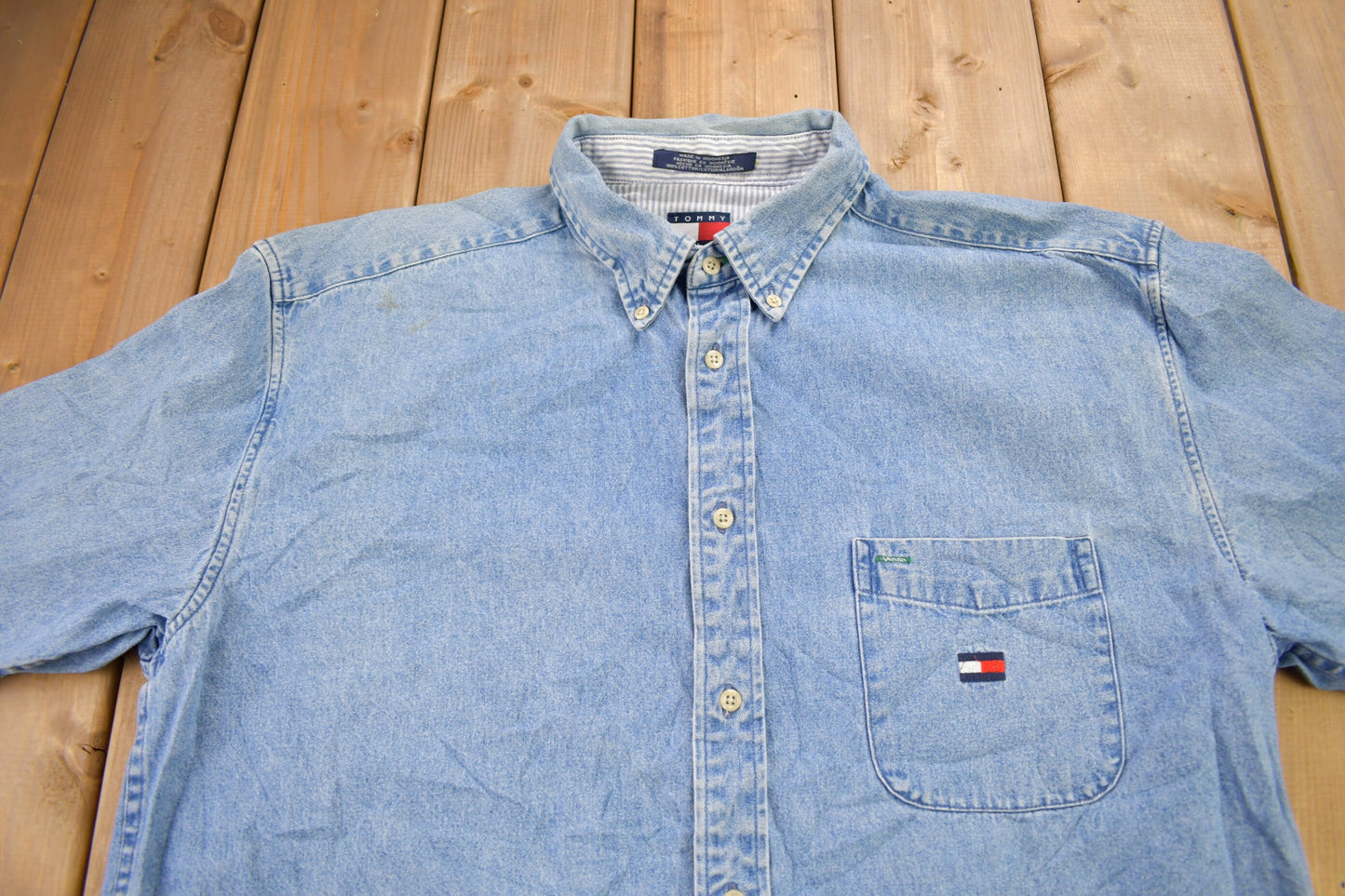 Vintage 1990s Tommy Jeans Appliqué Button Up Shirt / 1990s Button Up / Vintage Tommy / 90s Style