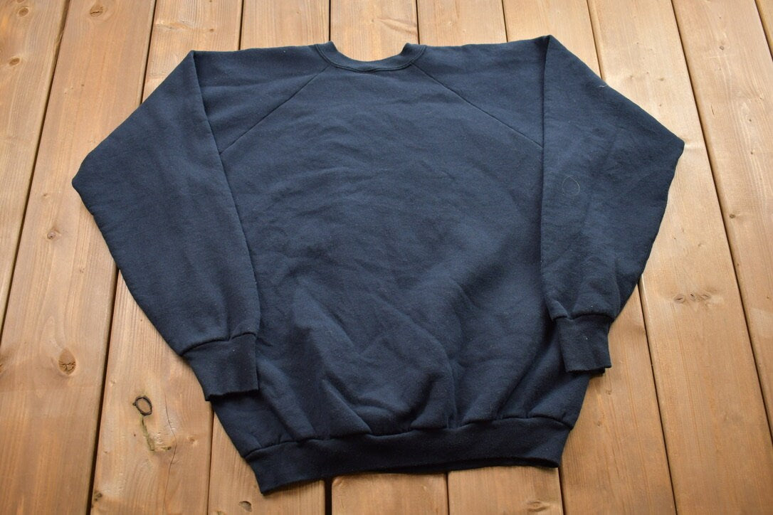 Vintage 1990s Blank Black Crewneck Sweatshirt / 90s Crewneck / Made In USA / Essential / Streetwear / 90s Blank / Fruit Of The Loom