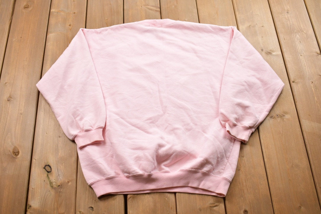 Vintage 1990s Blank Pink Crewneck Sweatshirt / 90s Crewneck / Made In USA / Essential / Streetwear / 90s Blank / Pink Sweatshirt