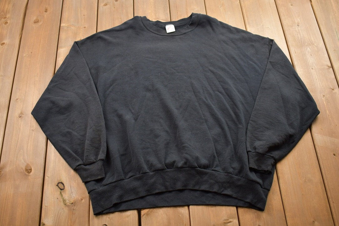 Vintage 1990s Blank Black Crewneck Sweatshirt / 90s Crewneck / Made In USA / Essential / Streetwear / 90s Blank / Jerzees Crewneck