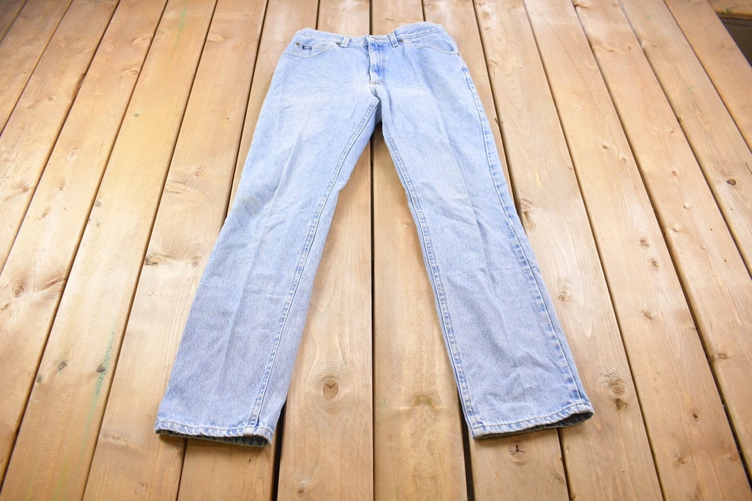 Vintage 1990 Lee Light Wash Blue Jeans Size 30 x 31 / Vintage Denim / Vintage Lee  / Retro Jeans / Essentials / 1990's Denim