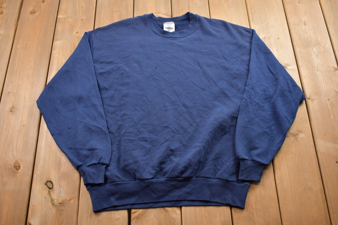 Vintage 1990s Blank Navy Blue Crewneck Sweatshirt / 90s Crewneck / Made In USA / Essential / Streetwear / 90s Blank / Jerzees Crewneck