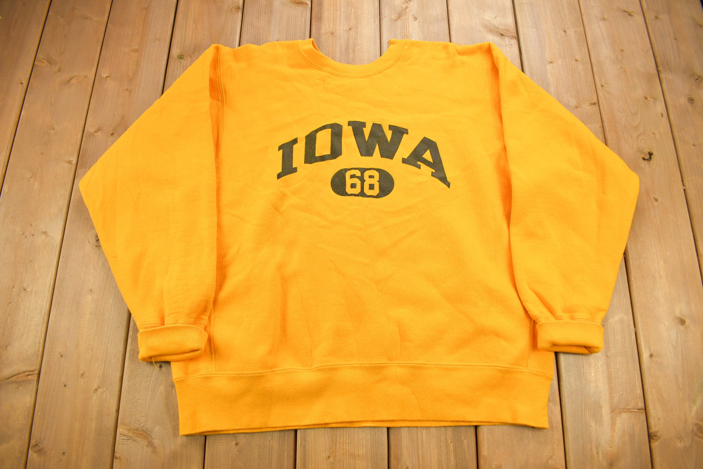 Vintage 1990s University of Iowa Collegiate Crewneck / Heavy Weight / NCAA Sweatshirt / Sportswear / Americana / Made In USA