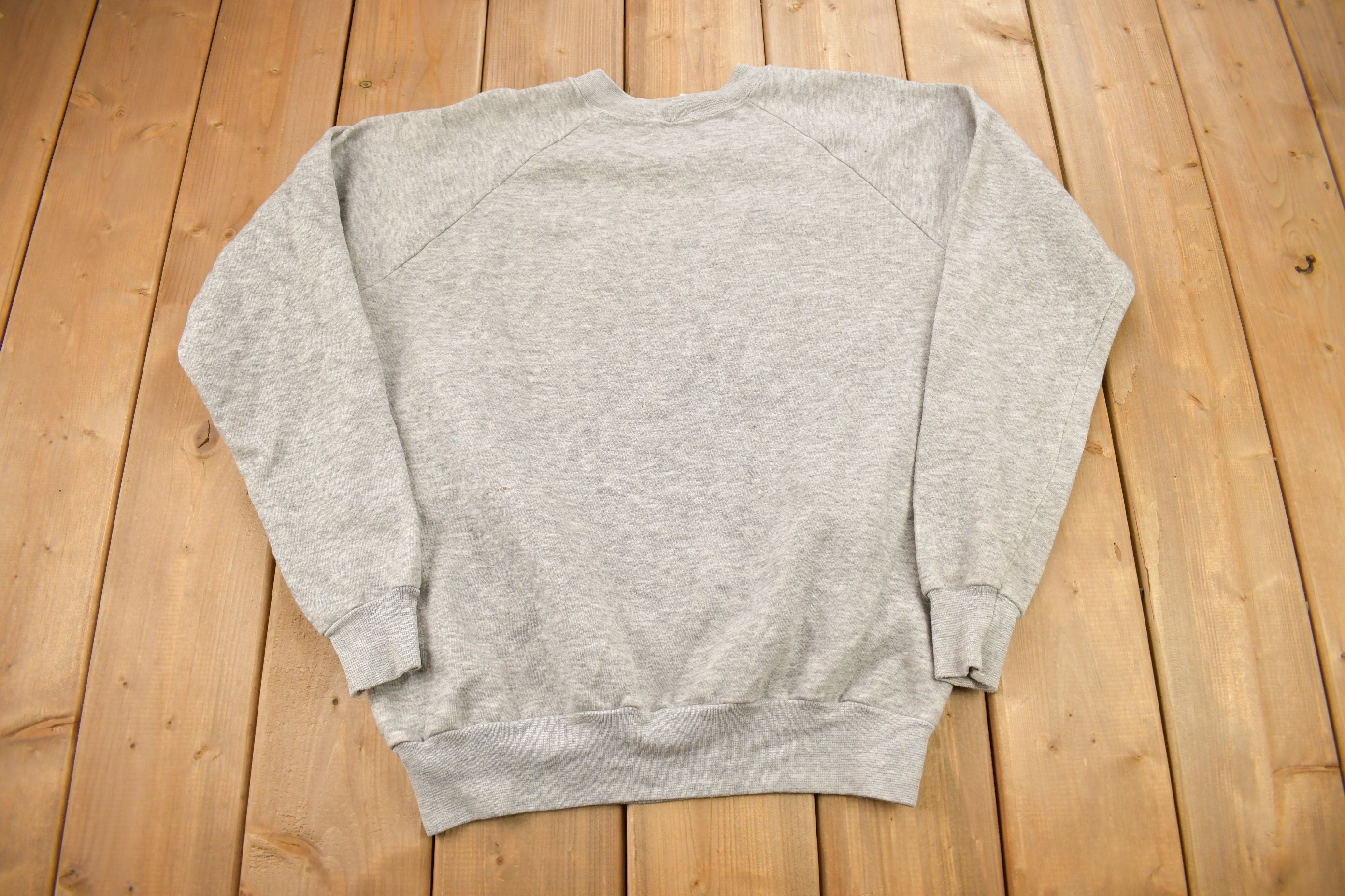 Vintage 1970s Grove City College Collegiate Raglan Crewneck