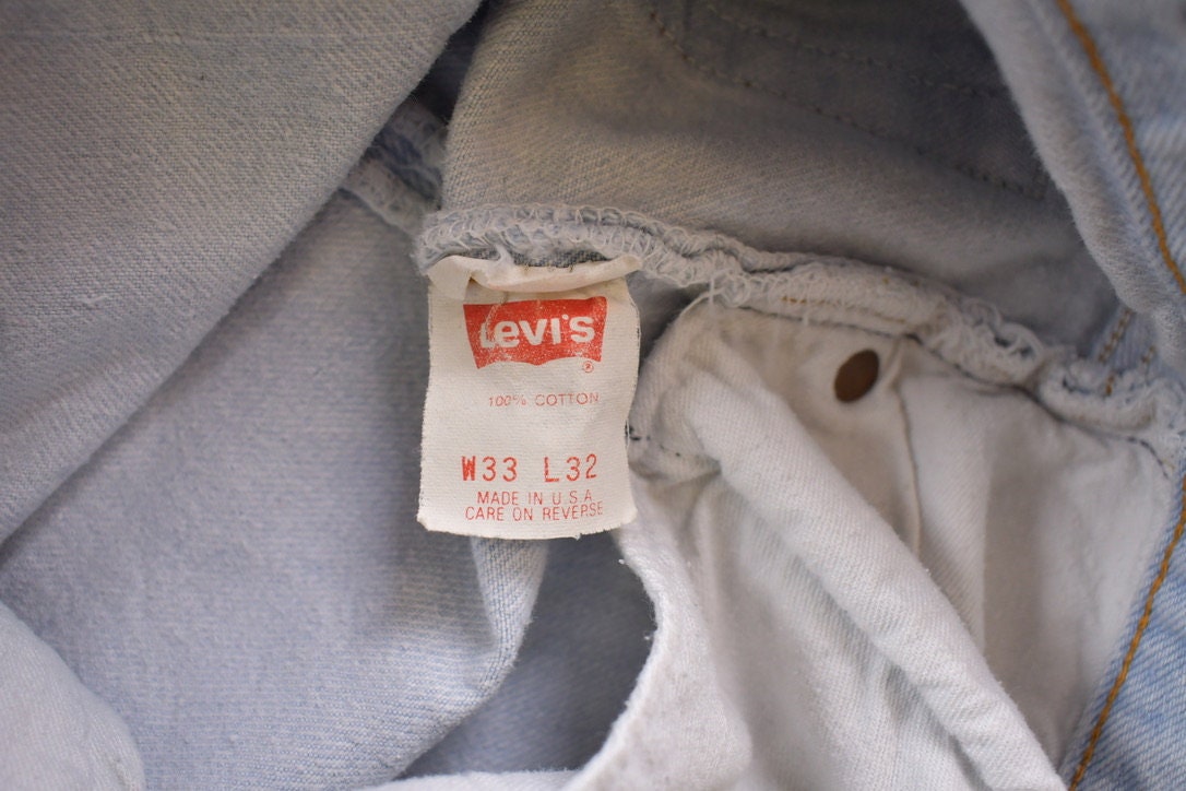Vintage 1990s Levi's Red Tab Jeans Size 30 x 26