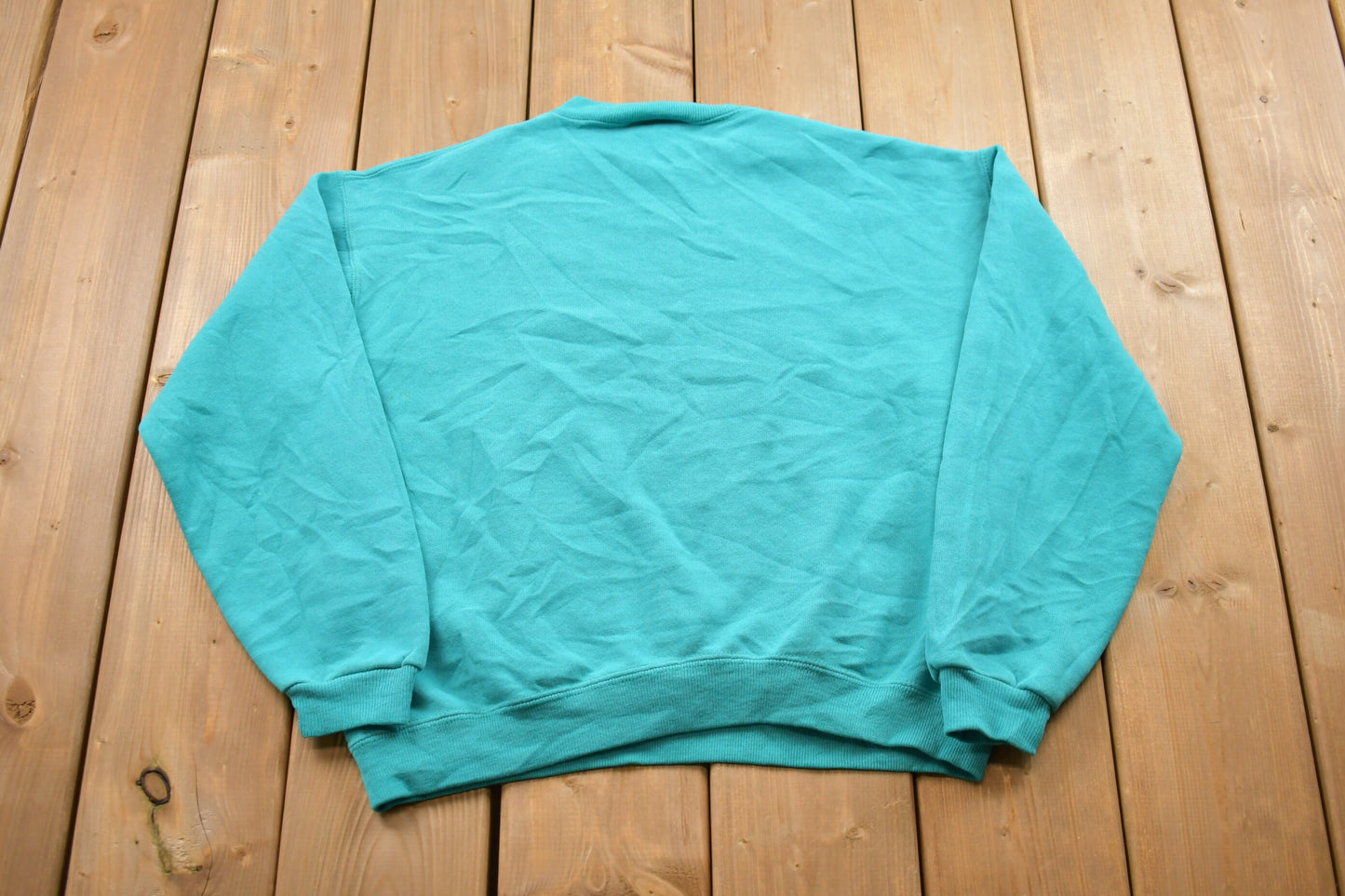 Vintage 1990s Blank Turquoise Crewneck Sweatshirt / 90s Crewneck / Made In USA / Essential / Streetwear / 90s Blank / Cheetah Mervvns