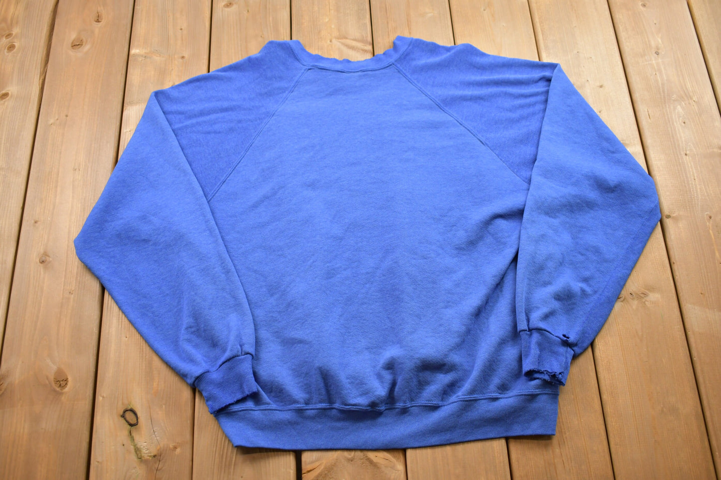 Vintage 1990s Blank Blue Crewneck Sweatshirt / 90s Crewneck / Made In USA / Essential / Streetwear / 90s Blank / Jerzees Crewneck