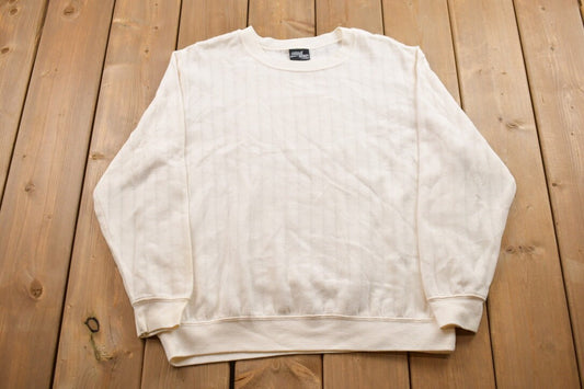 Vintage 1990s Casual News Blank White Crewneck Sweatshirt / 90s Crewneck / Made In USA / Essential / Streetwear / 90s Blank / White Crewneck