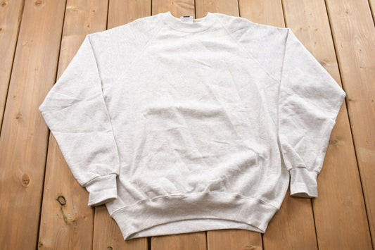 Vintage 1990s Lee Blank Crewneck Sweatshirt / 90s Crewneck / Made In USA / Essential / Streetwear / 90s Blank / Grey Crewneck / Vintage Lee